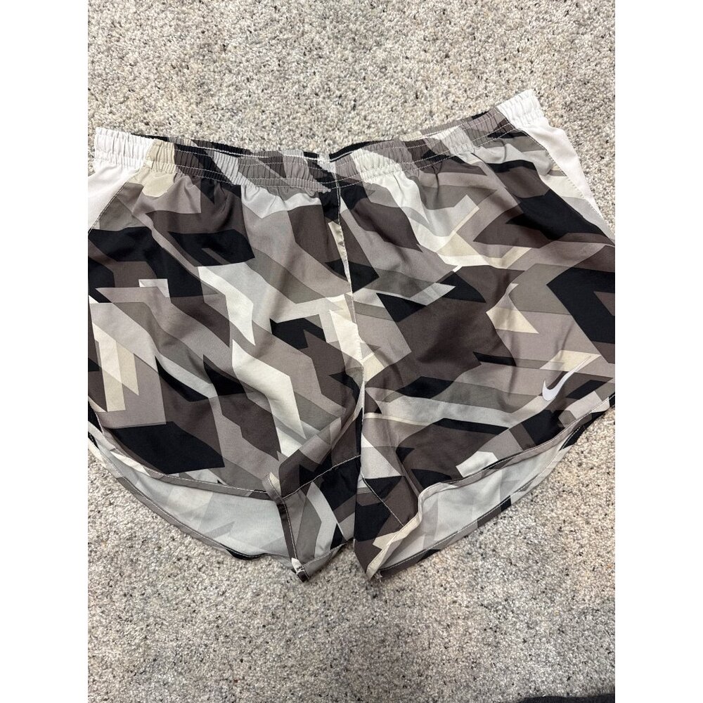 Nike Dri-Fit women's Drawstring stretch waist lined running shorts size medium